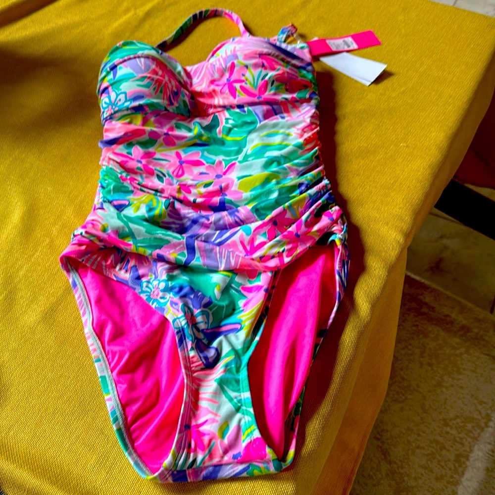 Lilly Pulitzer Flamenco One Piece in It Was All a Dream New with tag Size 6